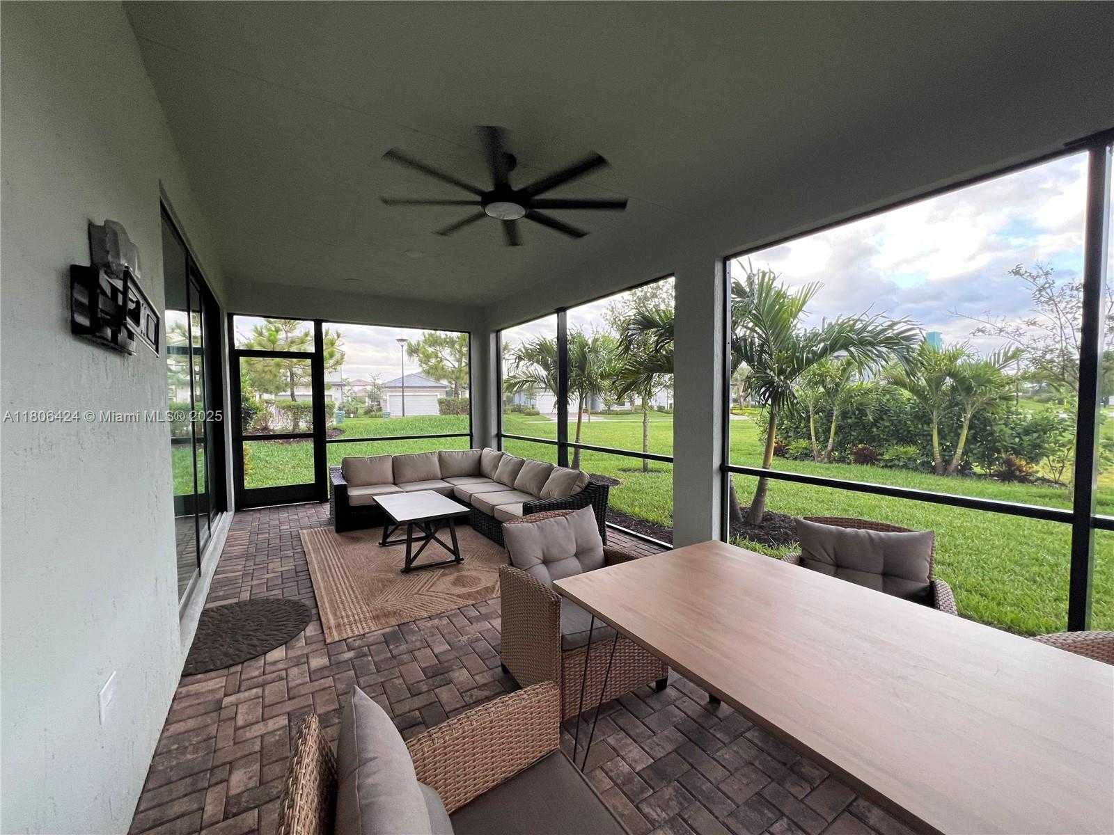 Small Image of 2814 PRIMROSE PL, Oakland Park Number 11