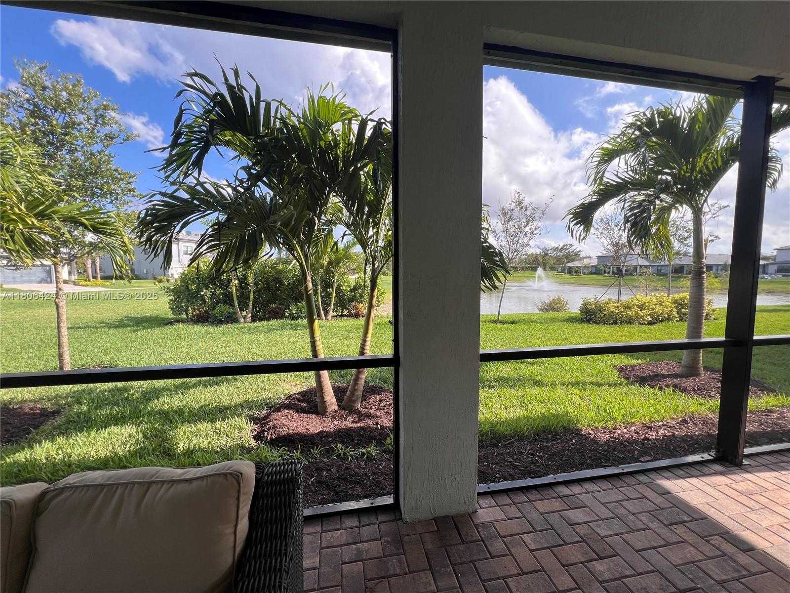 Small Image of 2814 PRIMROSE PL, Oakland Park Number 12