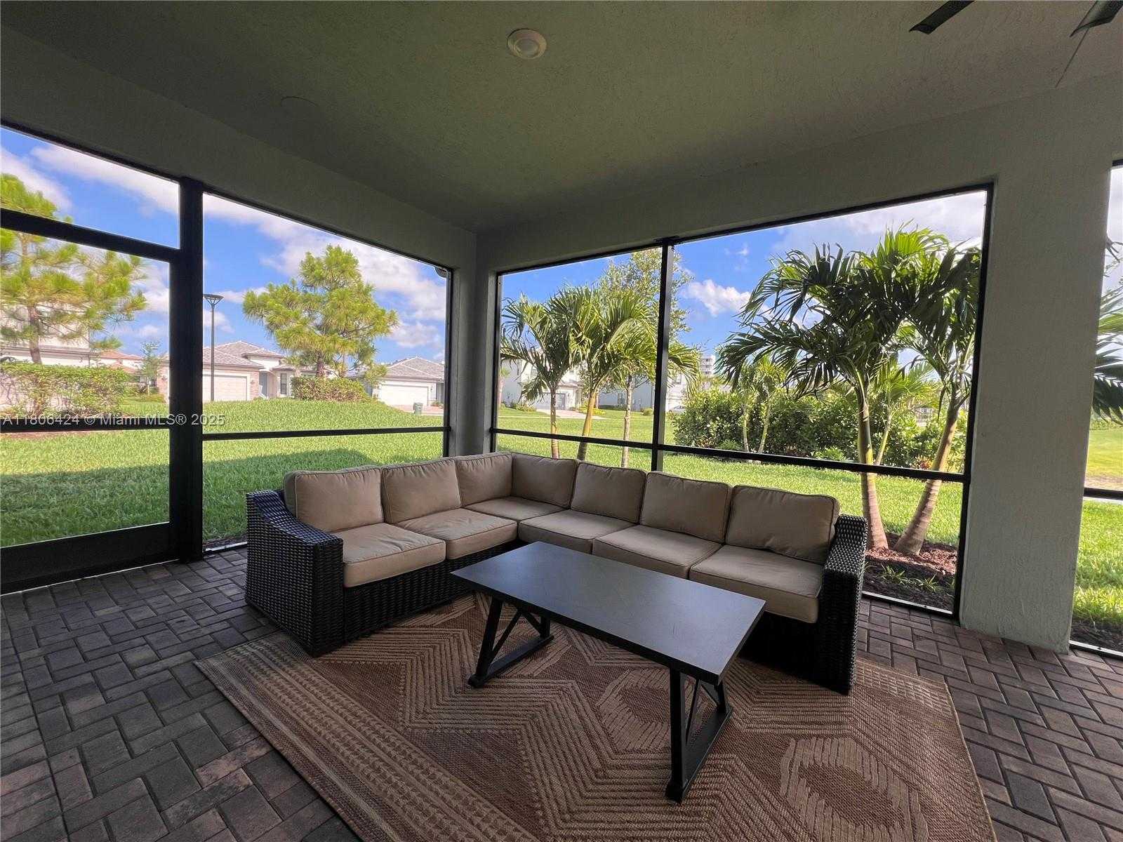 Small Image of 2814 PRIMROSE PL, Oakland Park Number 13
