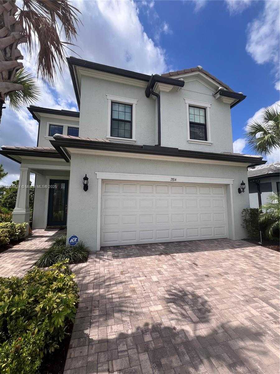 Small Image of 2814 PRIMROSE PL, Oakland Park Number 2