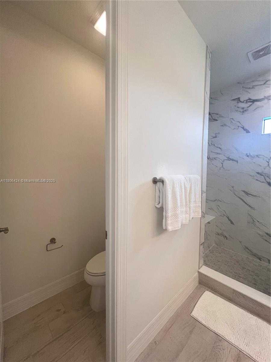 Small Image of 2814 PRIMROSE PL, Oakland Park Number 35