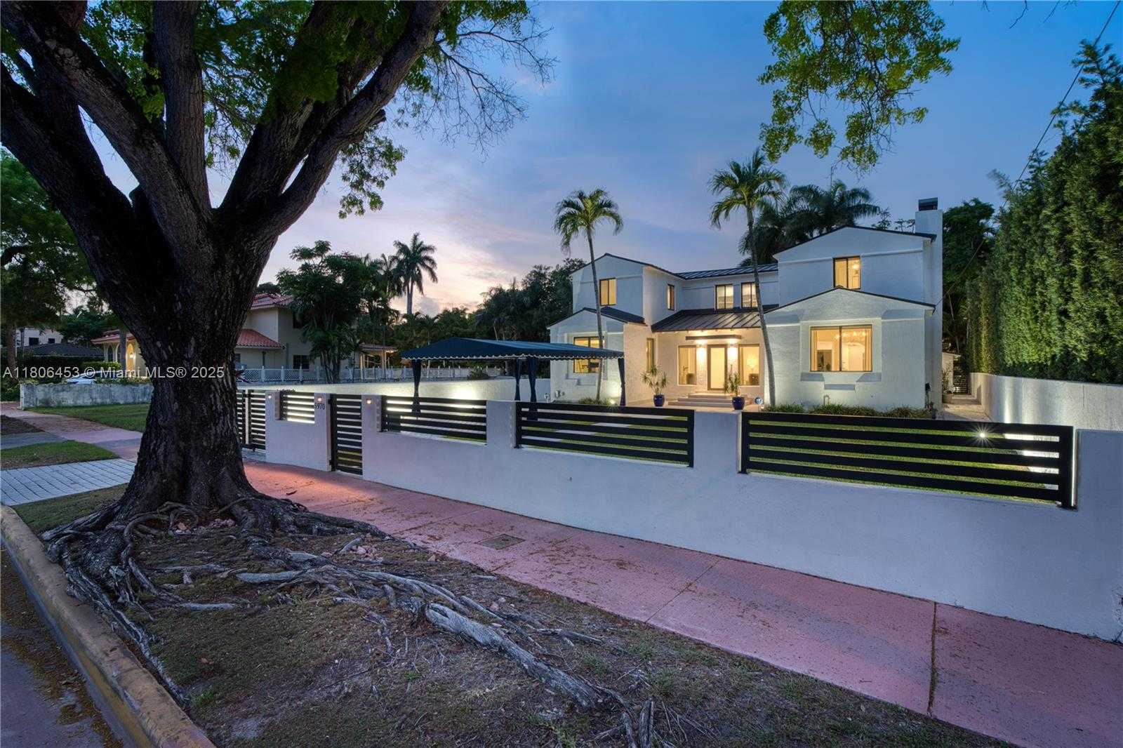 Small Image of 5970 ALTON RD, Miami Beach Number 32