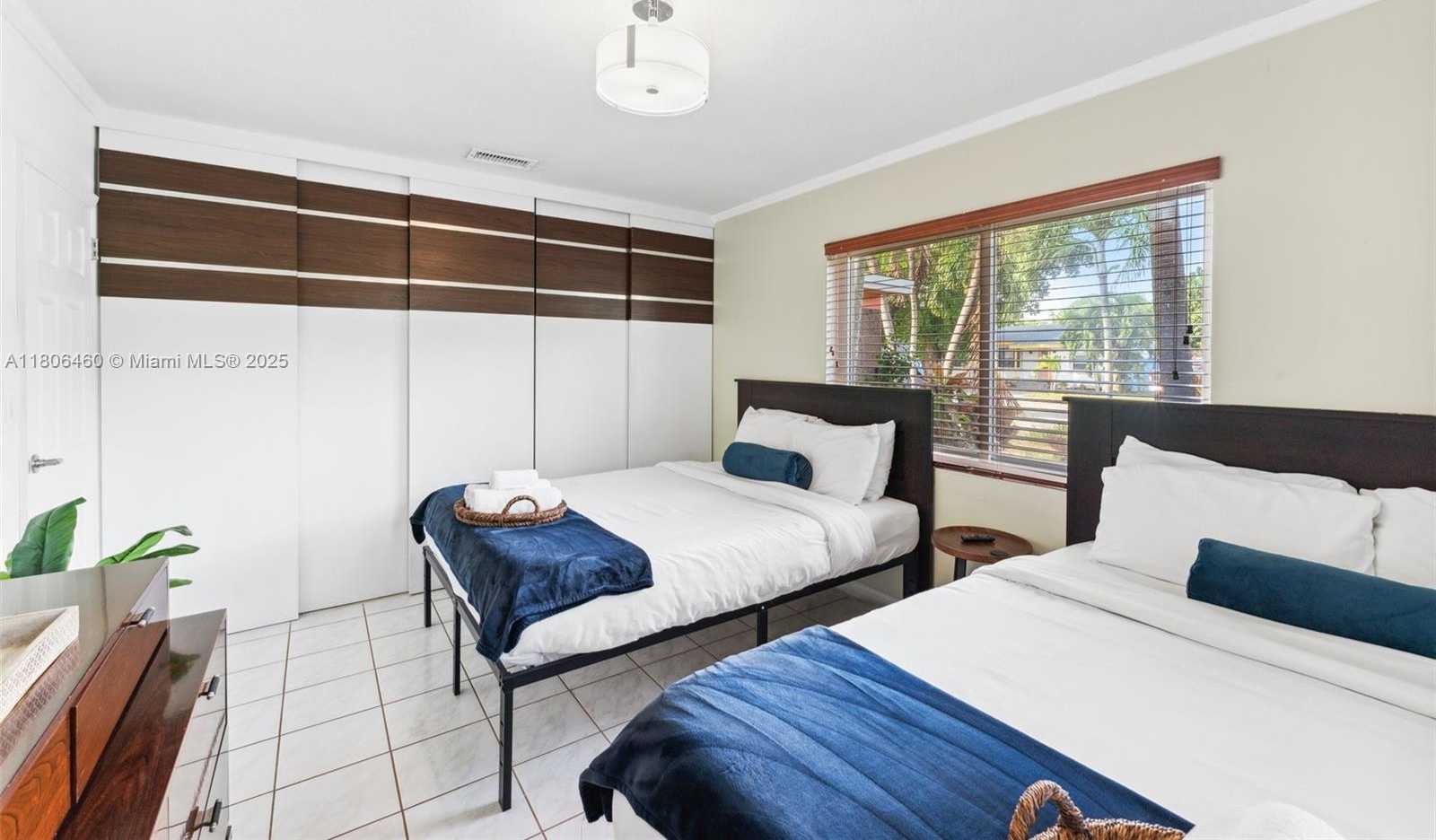 Small Image of 37 SOUTH WEST 11, Dania Beach Number 15