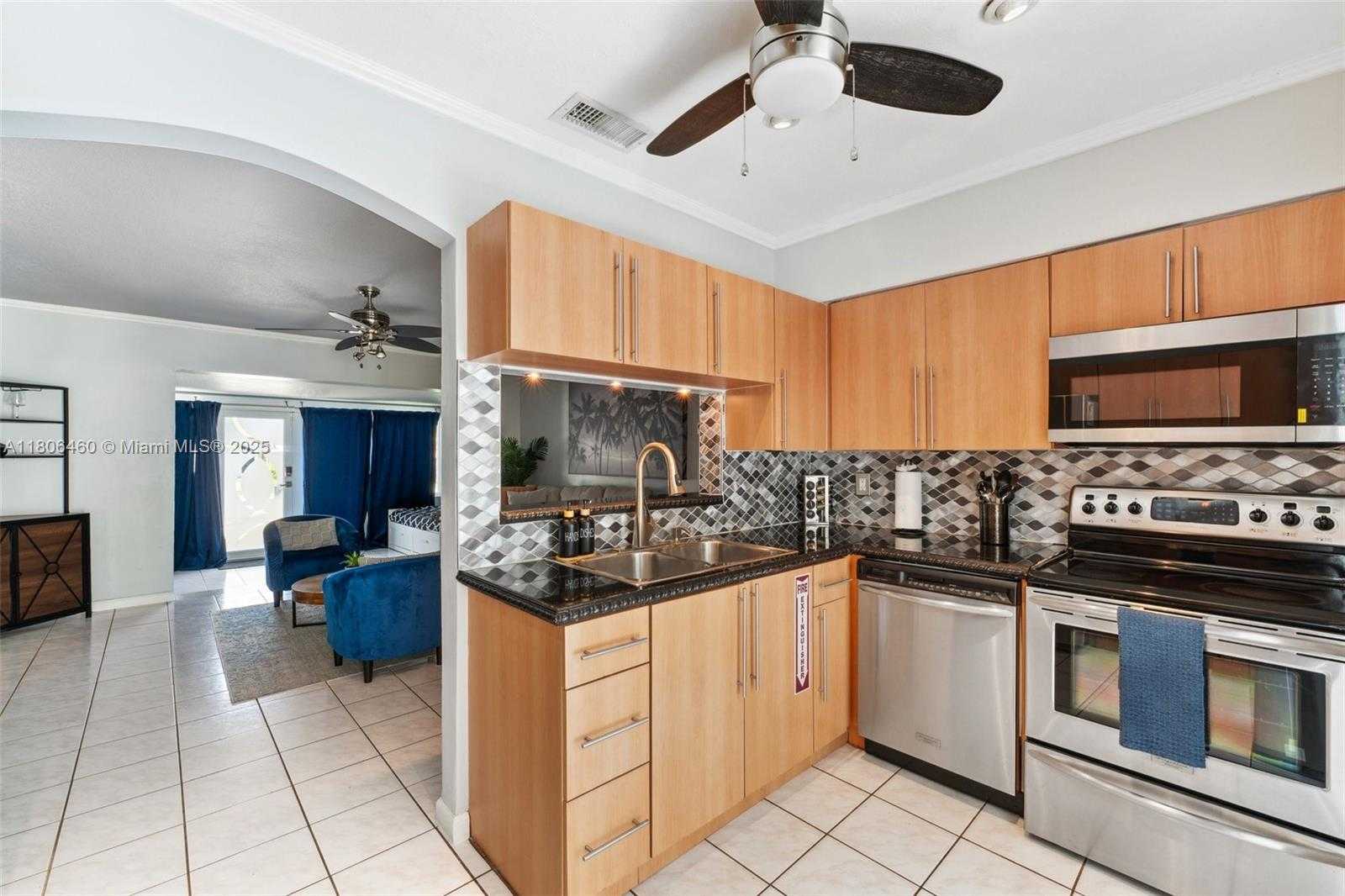 Small Image of 37 SOUTH WEST 11, Dania Beach Number 6