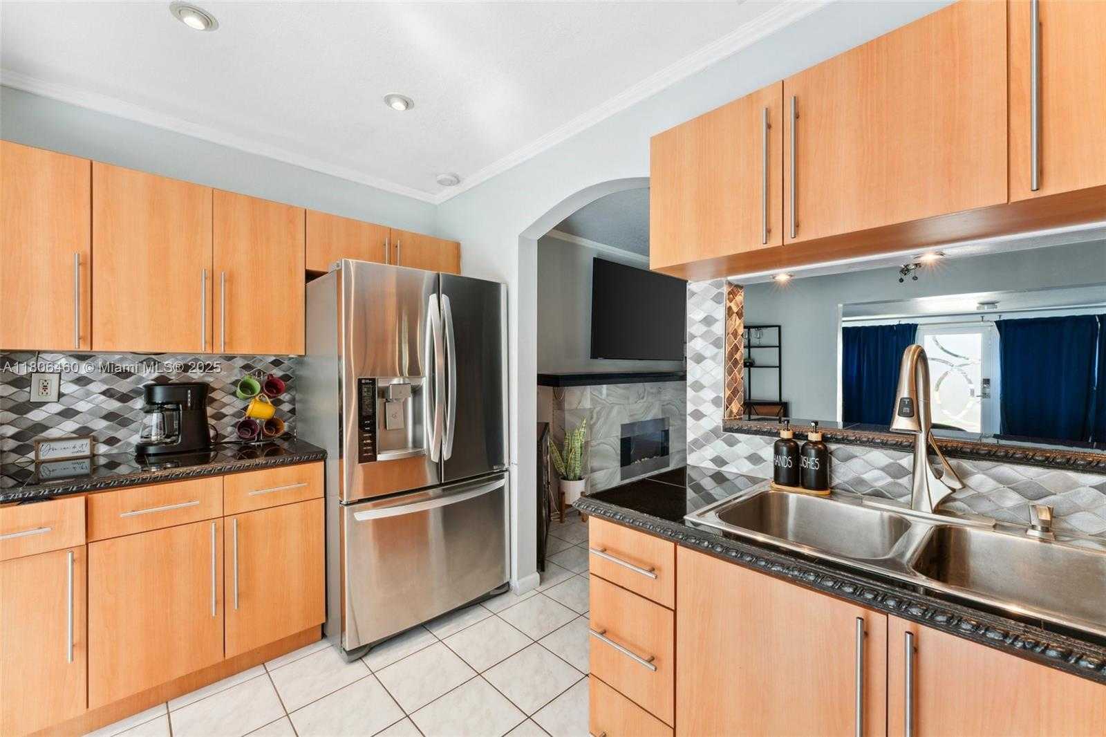 Small Image of 37 SOUTH WEST 11, Dania Beach Number 7