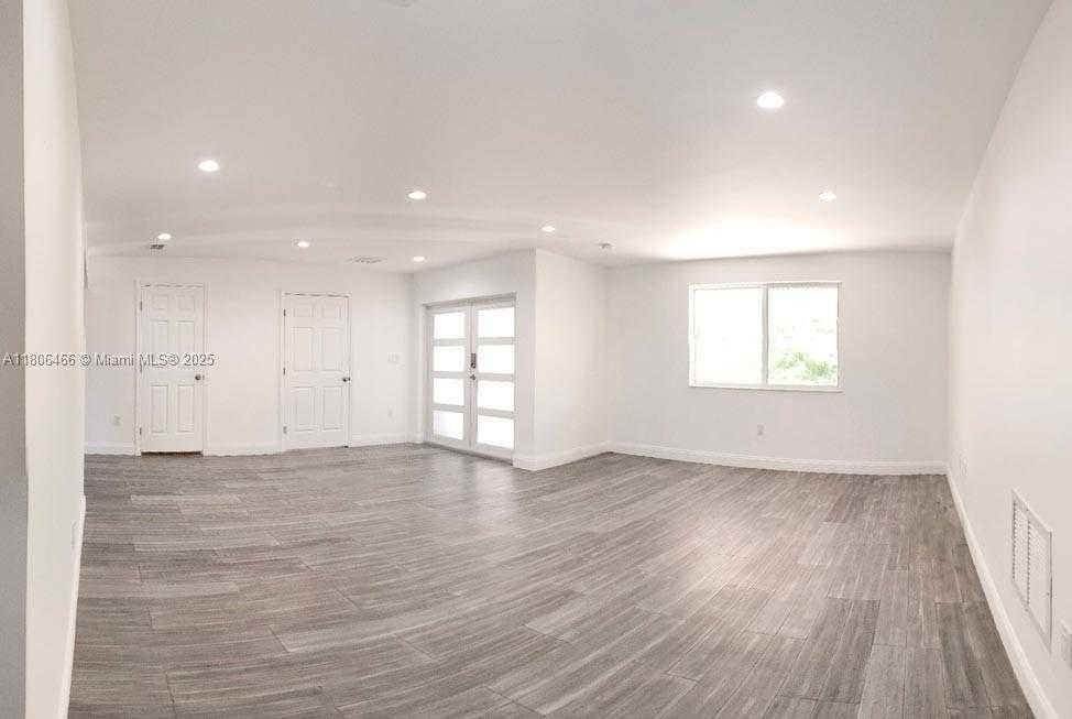 Small Image of 6634 SOUTH WEST 76TH TER, South Miami Number 18