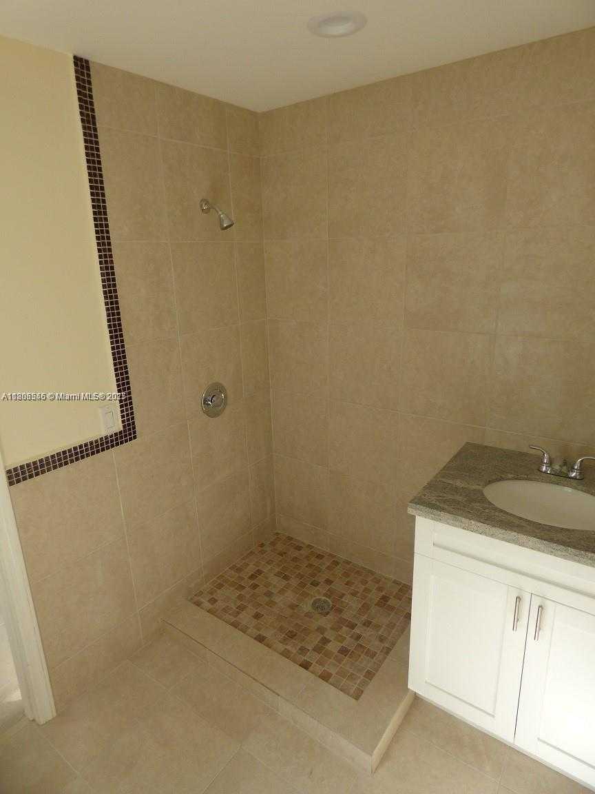Small Image of 2507 NORTH 66TH AVE, Hollywood Number 12