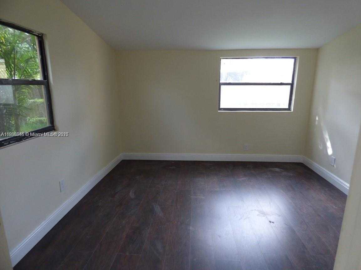 Small Image of 2507 NORTH 66TH AVE, Hollywood Number 14