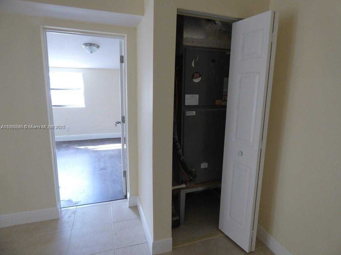 Small Image of 2507 NORTH 66TH AVE, Hollywood Number 17