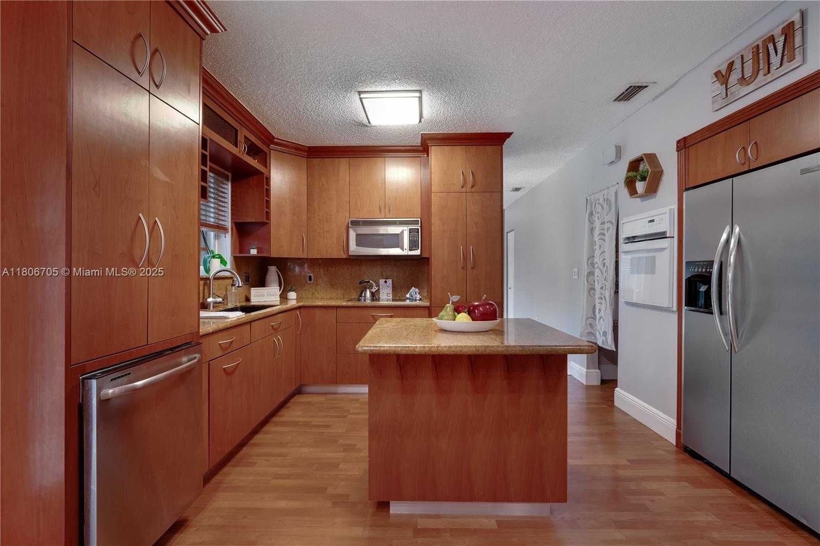 Small Image of 11362 SOUTH WEST 129TH CT, Miami Number 11