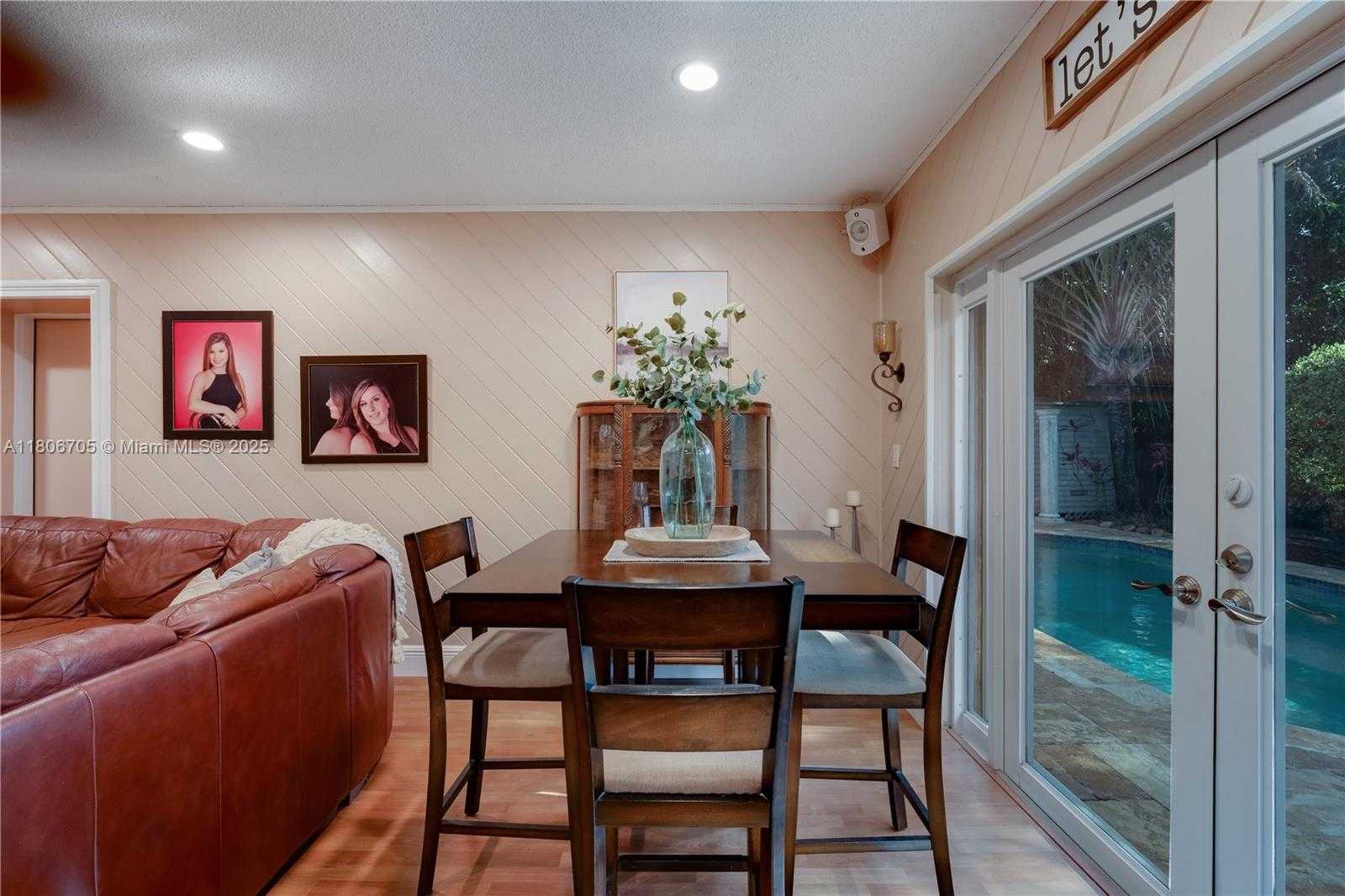 Small Image of 11362 SOUTH WEST 129TH CT, Miami Number 12