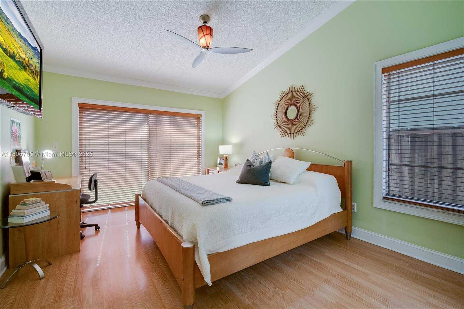 Small Image of 11362 SOUTH WEST 129TH CT, Miami Number 16