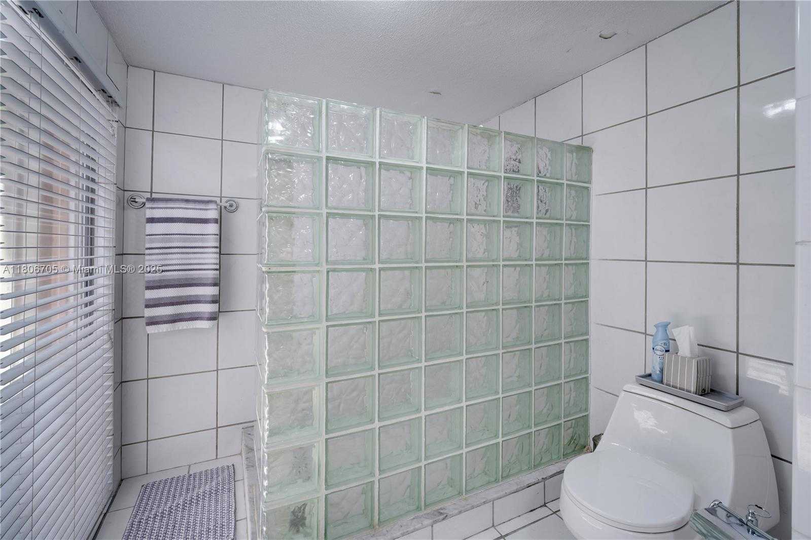 Small Image of 11362 SOUTH WEST 129TH CT, Miami Number 20