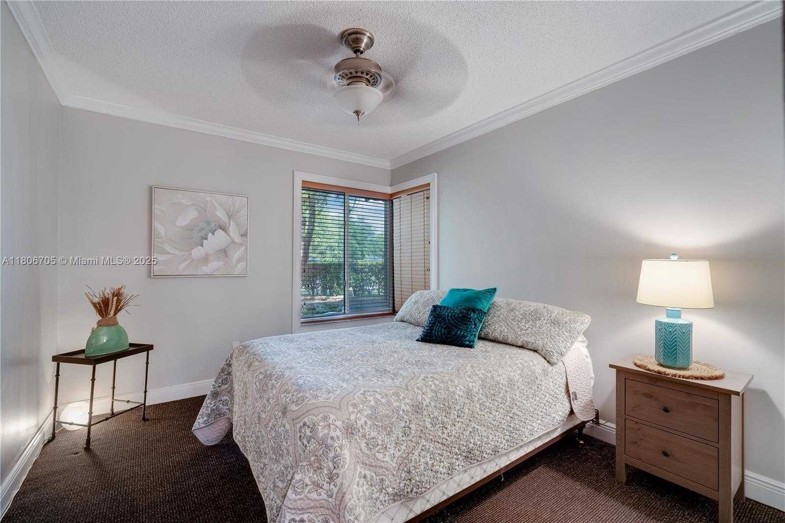 Small Image of 11362 SOUTH WEST 129TH CT, Miami Number 24