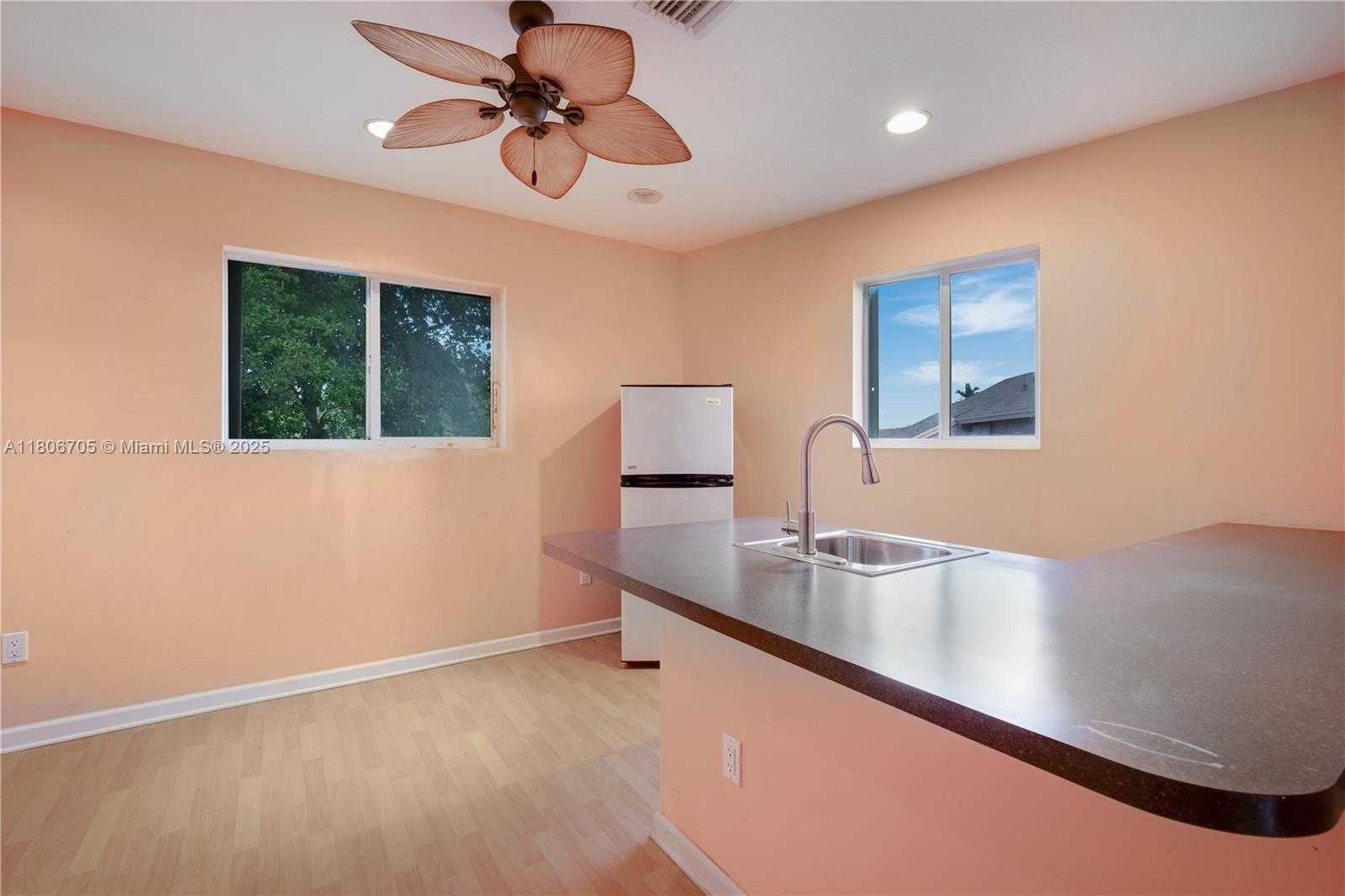 Small Image of 11362 SOUTH WEST 129TH CT, Miami Number 28