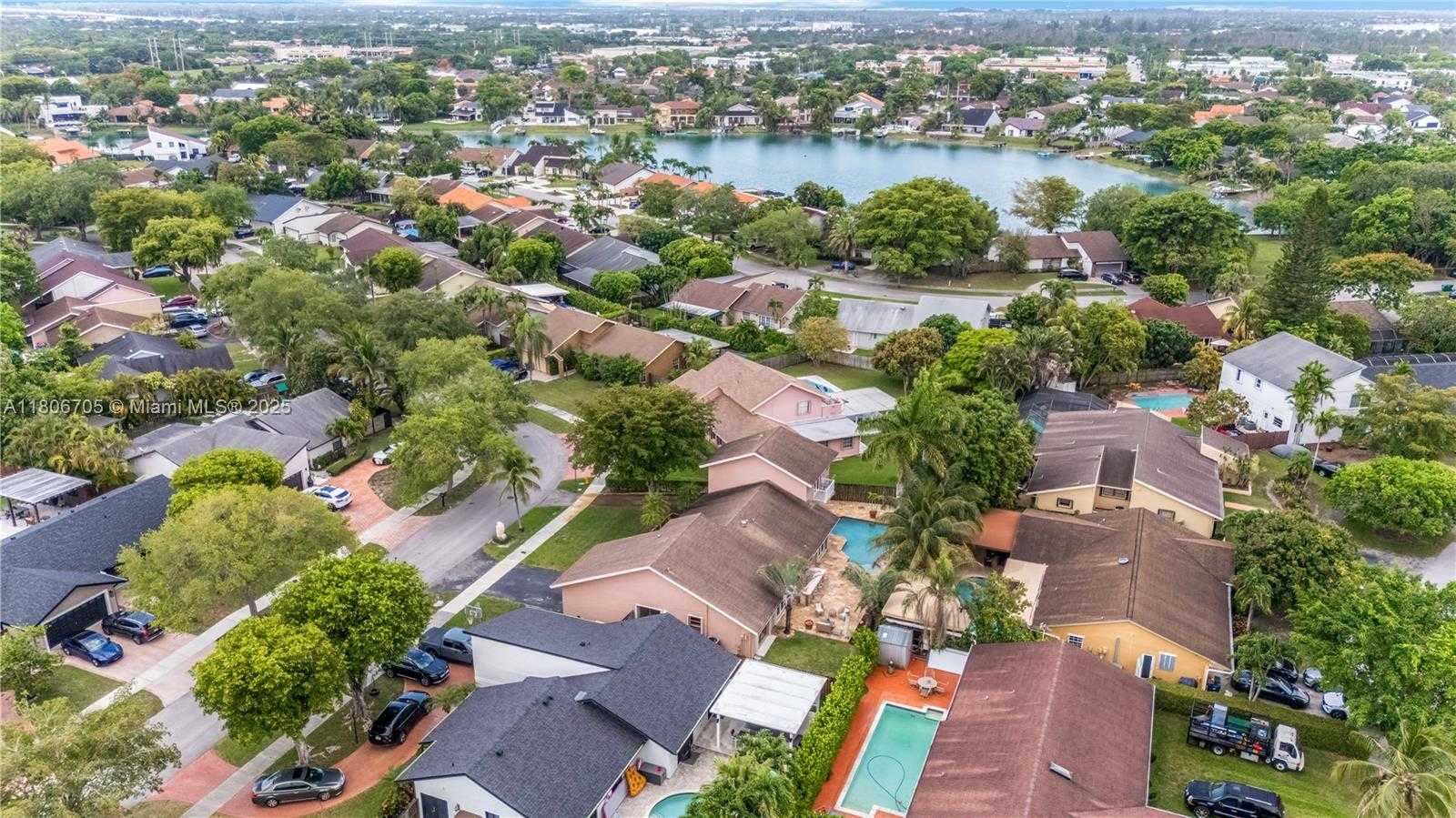 Small Image of 11362 SOUTH WEST 129TH CT, Miami Number 46