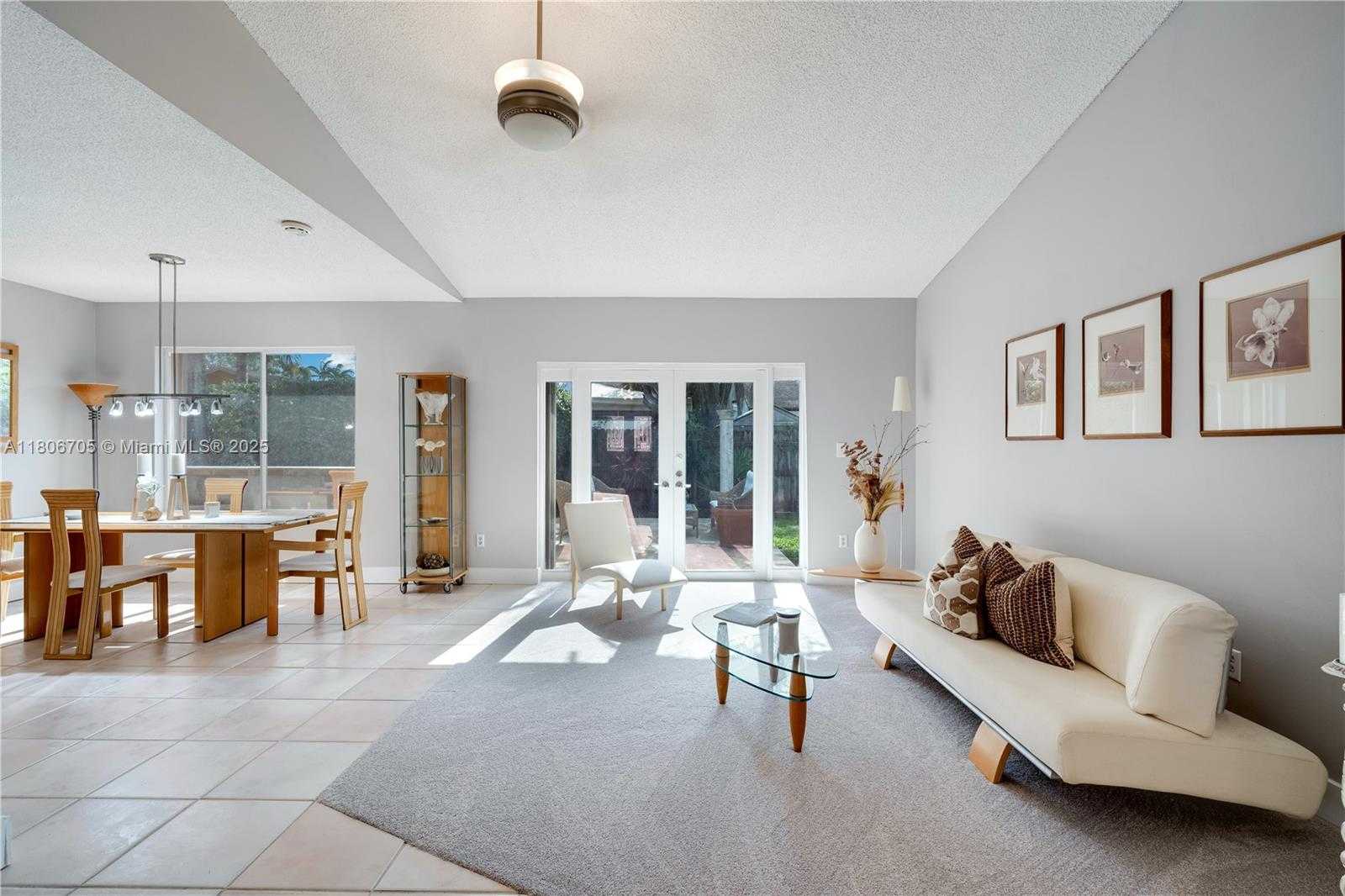 Small Image of 11362 SOUTH WEST 129TH CT, Miami Number 6