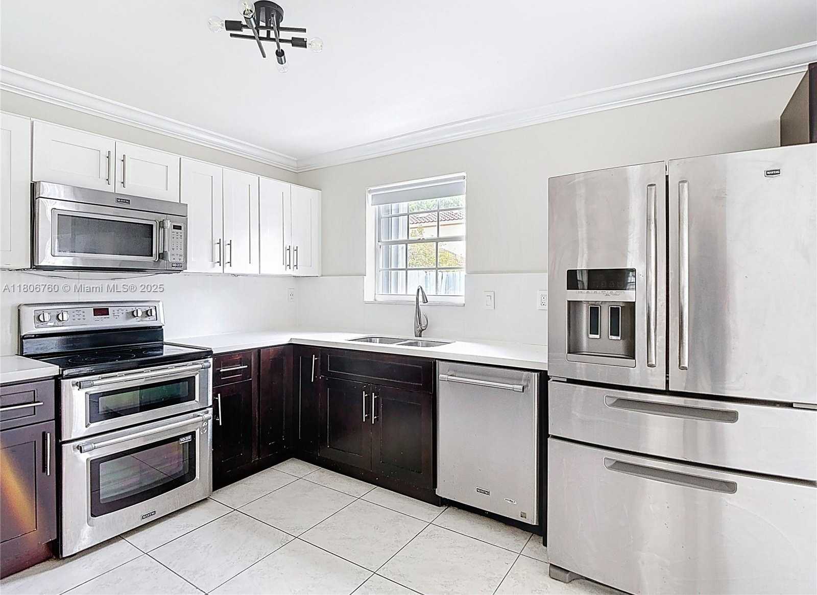 Small Image of 10764 LENOX RD, Cooper City Number 16