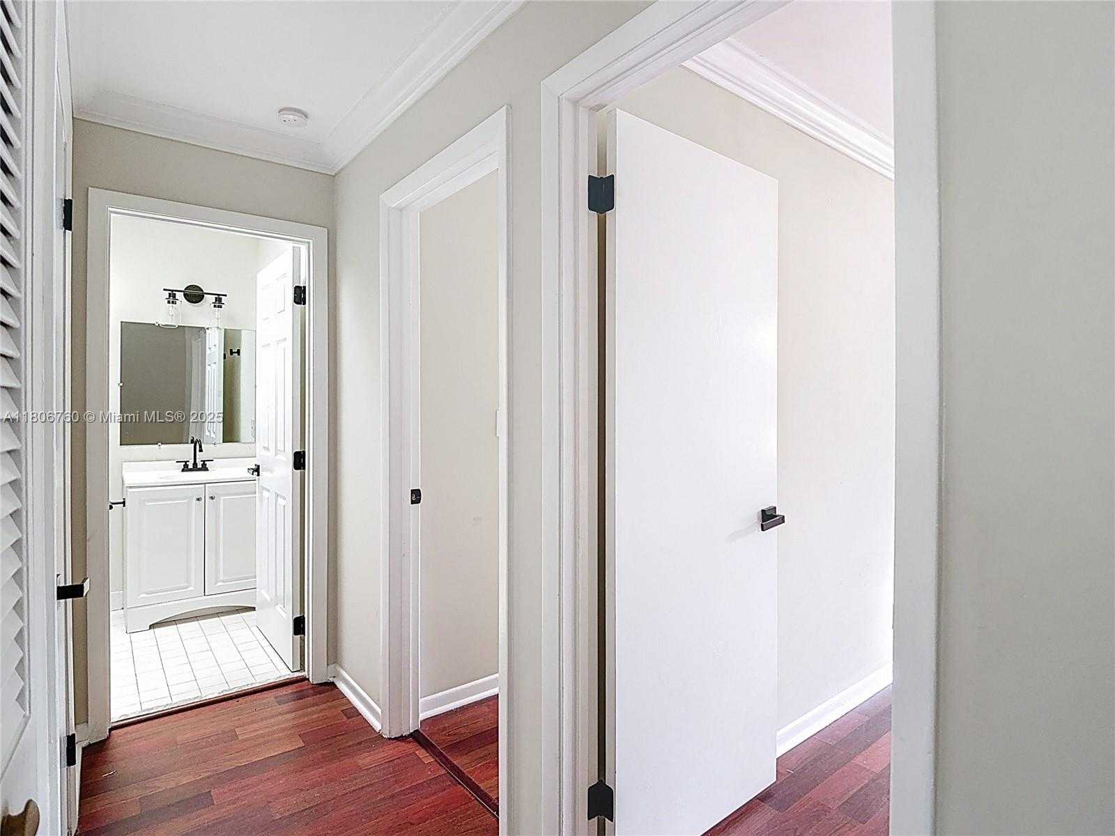 Small Image of 10764 LENOX RD, Cooper City Number 31