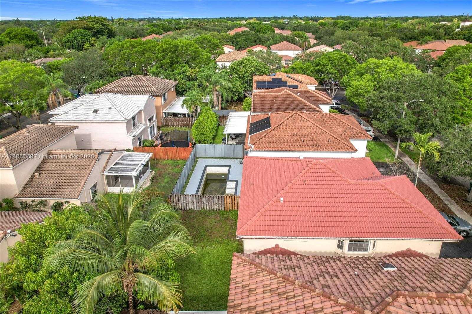 Small Image of 10764 LENOX RD, Cooper City Number 47