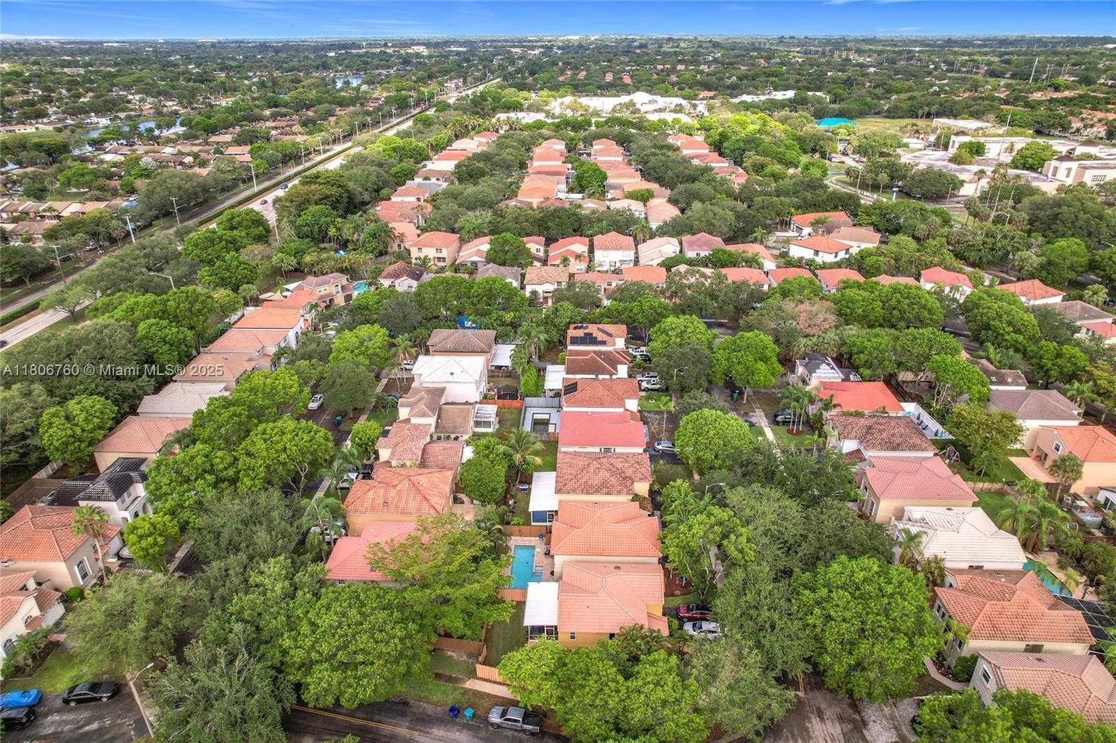 Small Image of 10764 LENOX RD, Cooper City Number 49