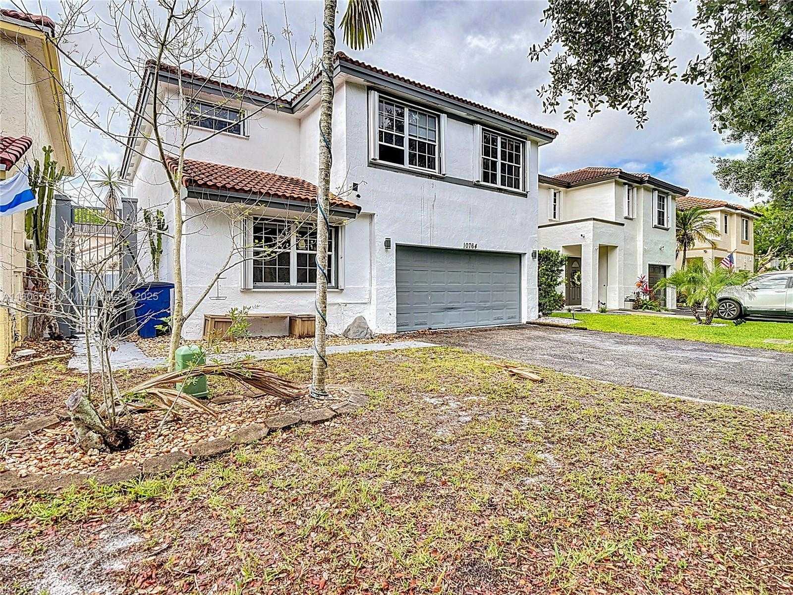 Small Image of 10764 LENOX RD, Cooper City Number 6