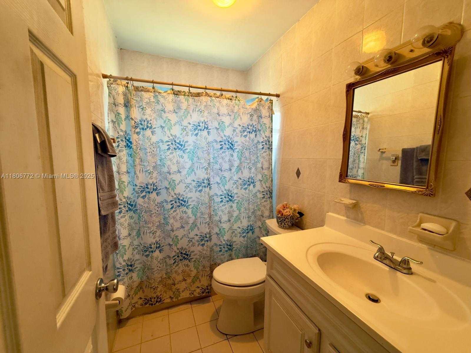 Small Image of 285 NORTH WEST 50TH AVE, Miami Number 15