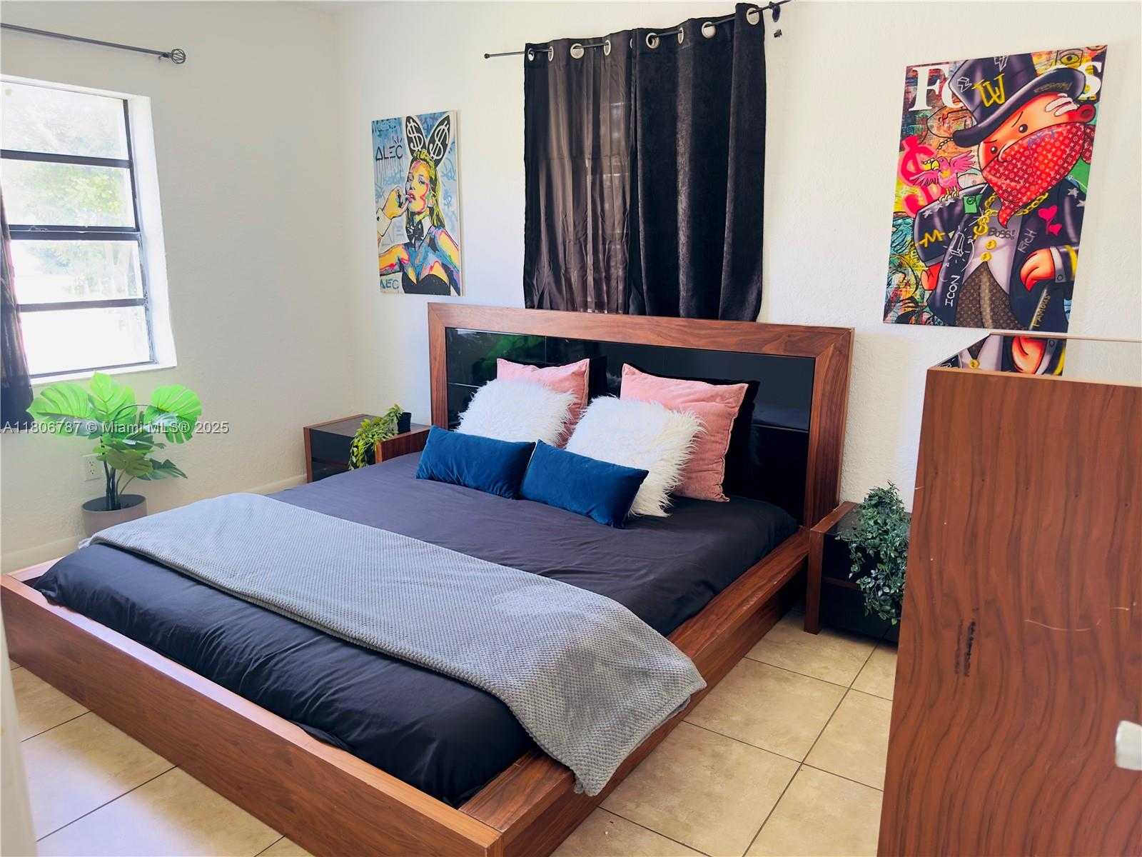 Small Image of 301 NORTH WEST 37TH ST, Miami Number 16