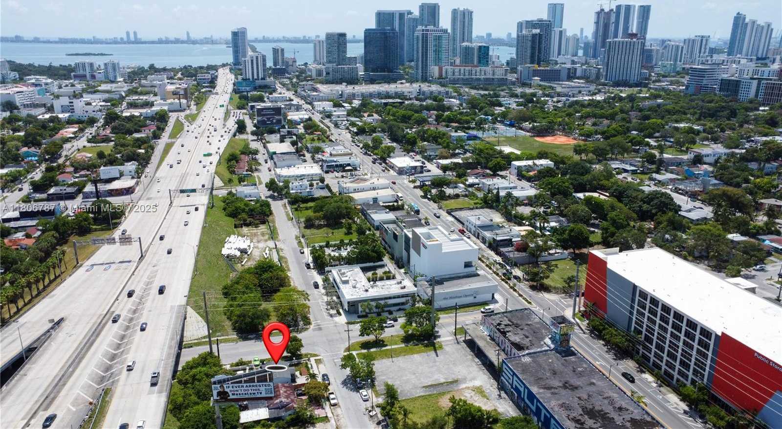 Small Image of 301 NORTH WEST 37TH ST, Miami Number 5