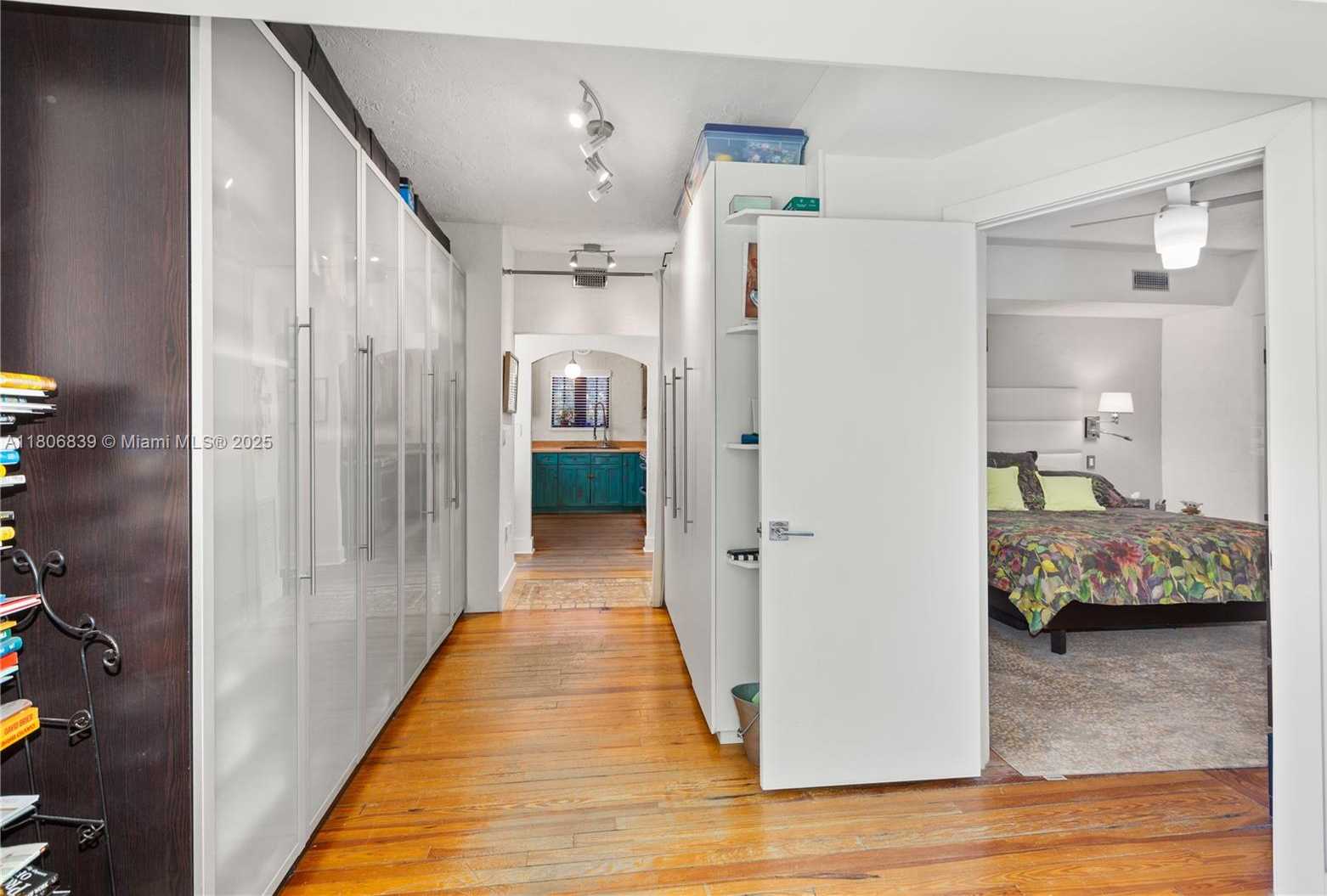 Small Image of 1510 MADRID STREET, Coral Gables Number 15