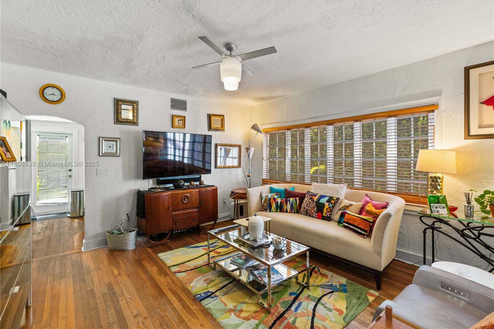 Small Image of 1510 MADRID STREET, Coral Gables Number 8