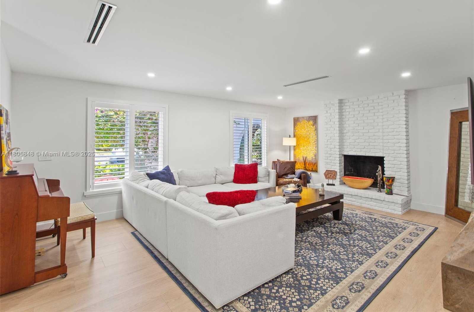 Small Image of 14270 SOUTH WEST 74TH CT, Palmetto Bay Number 25