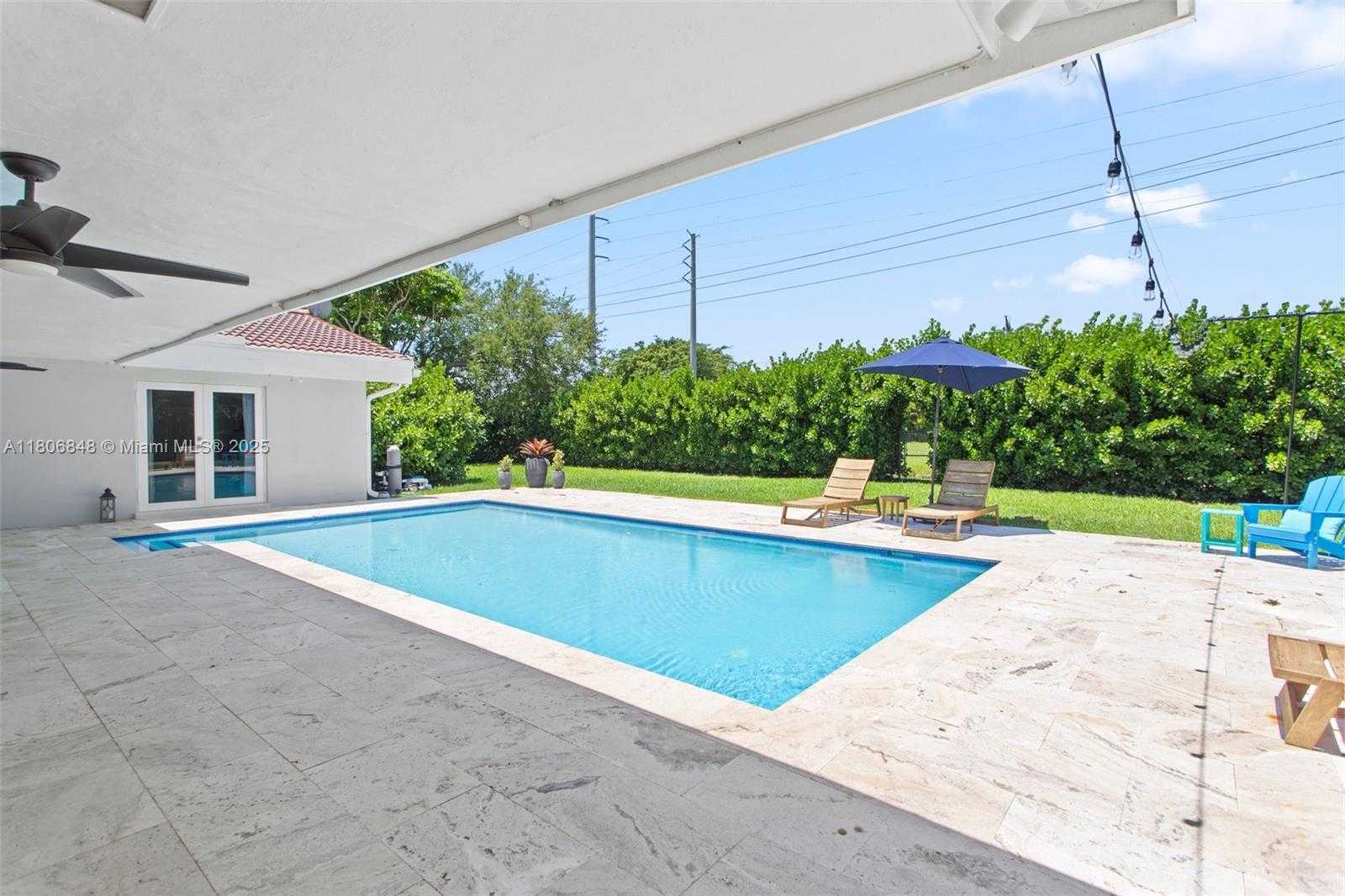Small Image of 14270 SOUTH WEST 74TH CT, Palmetto Bay Number 47