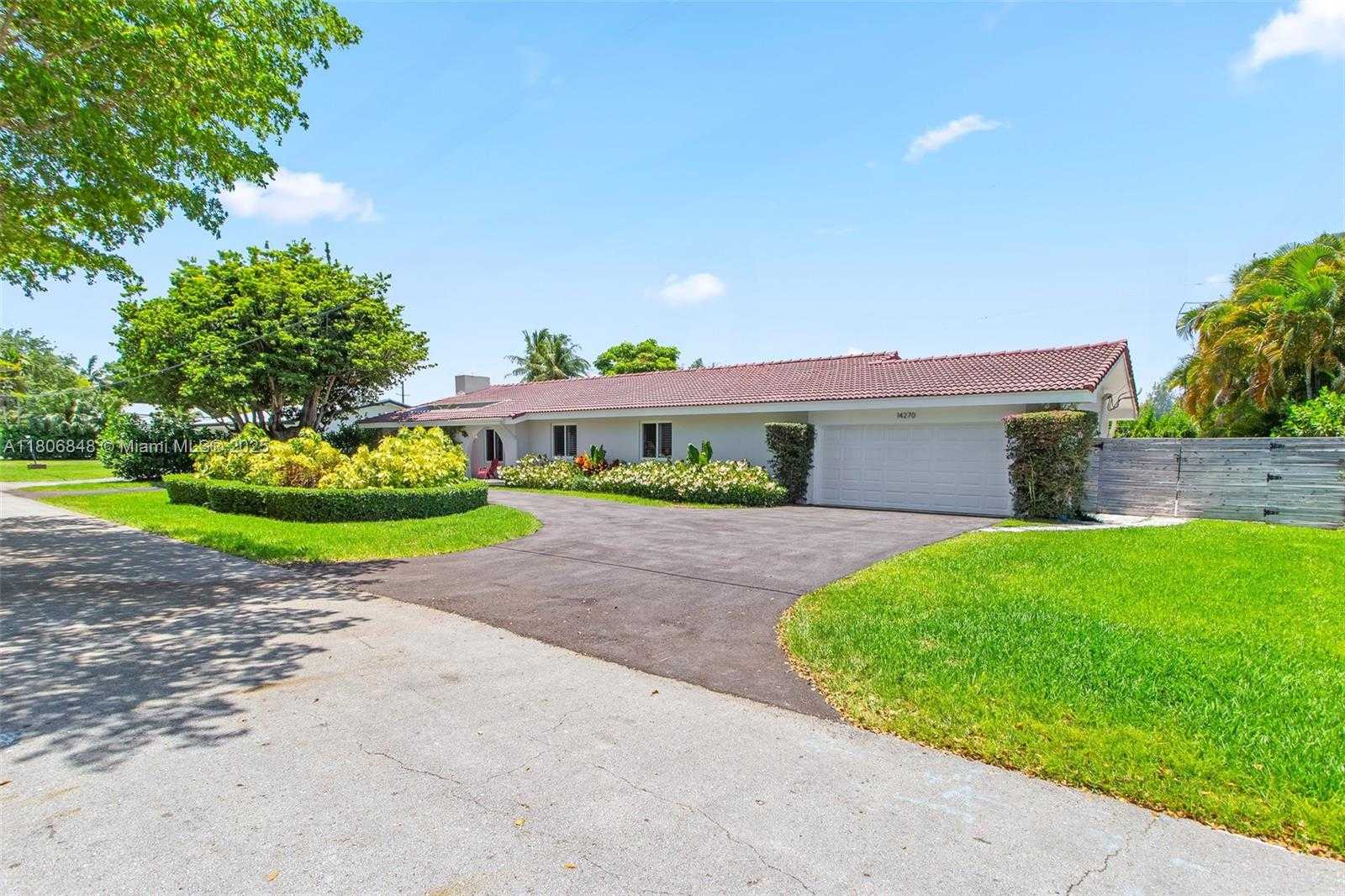Small Image of 14270 SOUTH WEST 74TH CT, Palmetto Bay Number 9