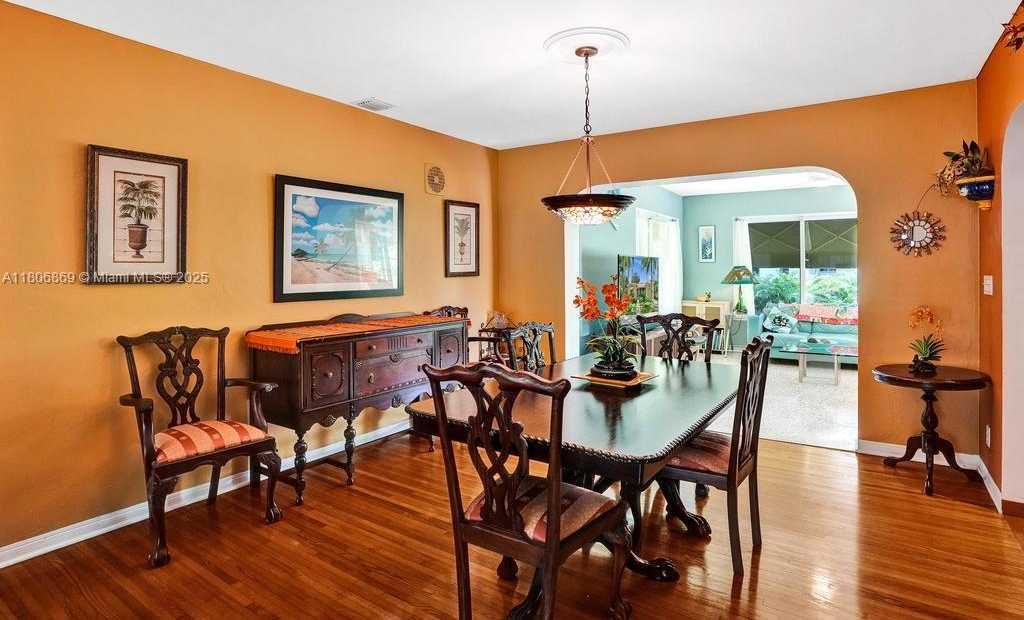 Small Image of 34 NORTH WEST 99TH ST, Miami Shores Number 10