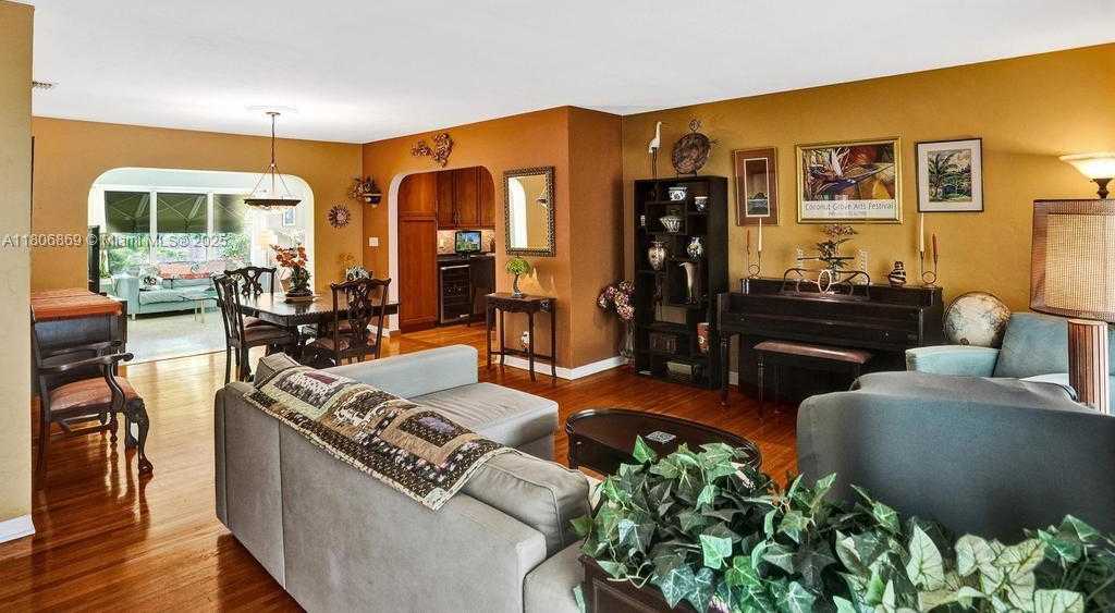 Small Image of 34 NORTH WEST 99TH ST, Miami Shores Number 12