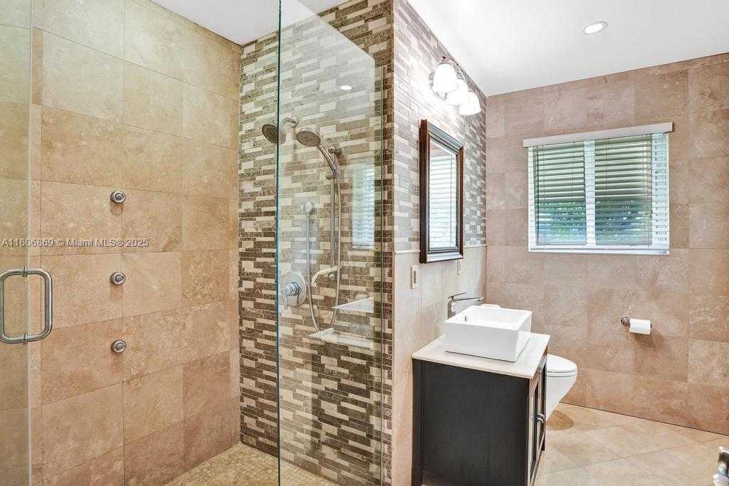 Small Image of 34 NORTH WEST 99TH ST, Miami Shores Number 14