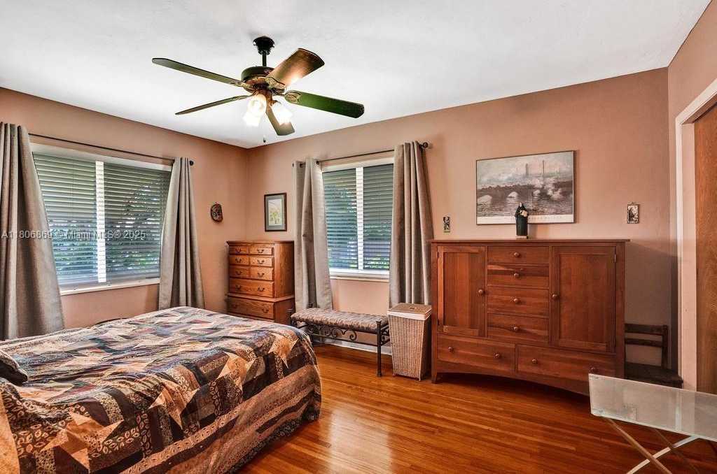 Small Image of 34 NORTH WEST 99TH ST, Miami Shores Number 21