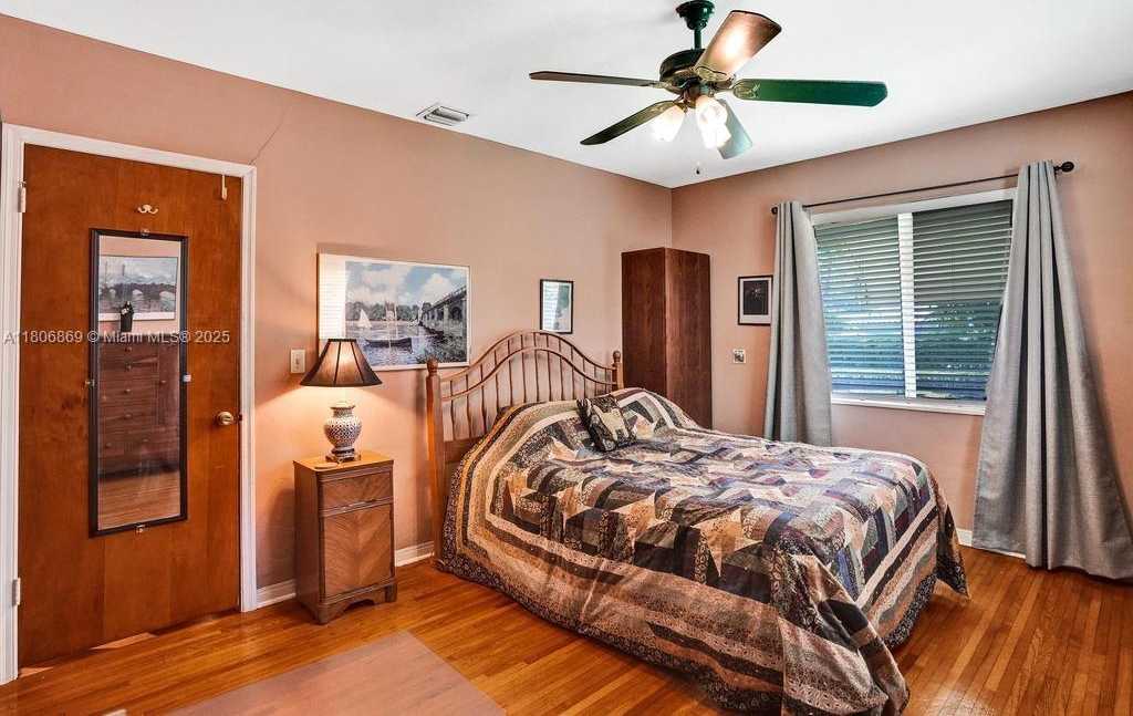Small Image of 34 NORTH WEST 99TH ST, Miami Shores Number 22