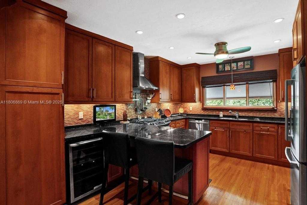Small Image of 34 NORTH WEST 99TH ST, Miami Shores Number 25