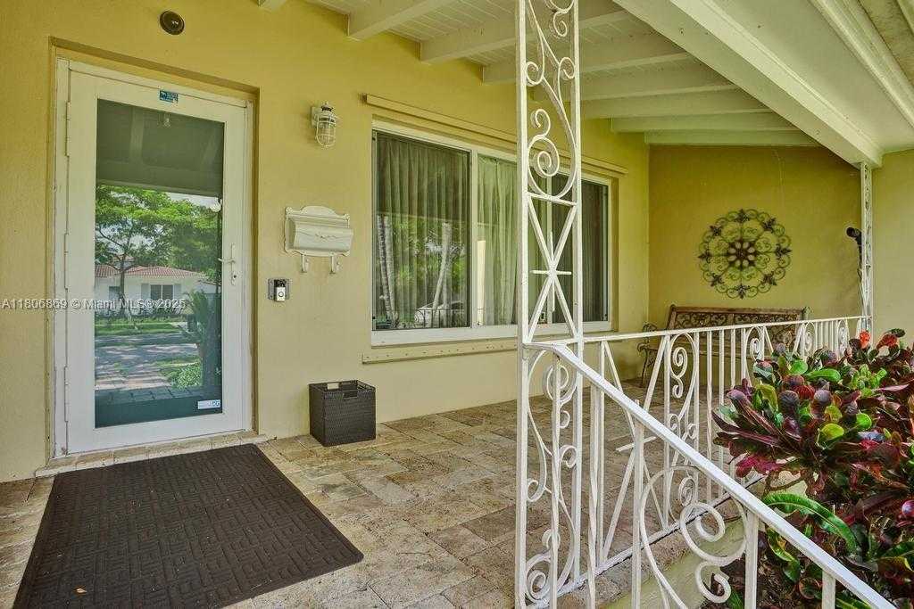 Small Image of 34 NORTH WEST 99TH ST, Miami Shores Number 3