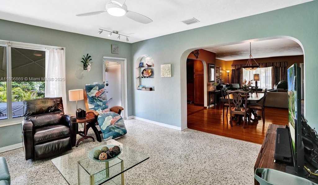 Small Image of 34 NORTH WEST 99TH ST, Miami Shores Number 30