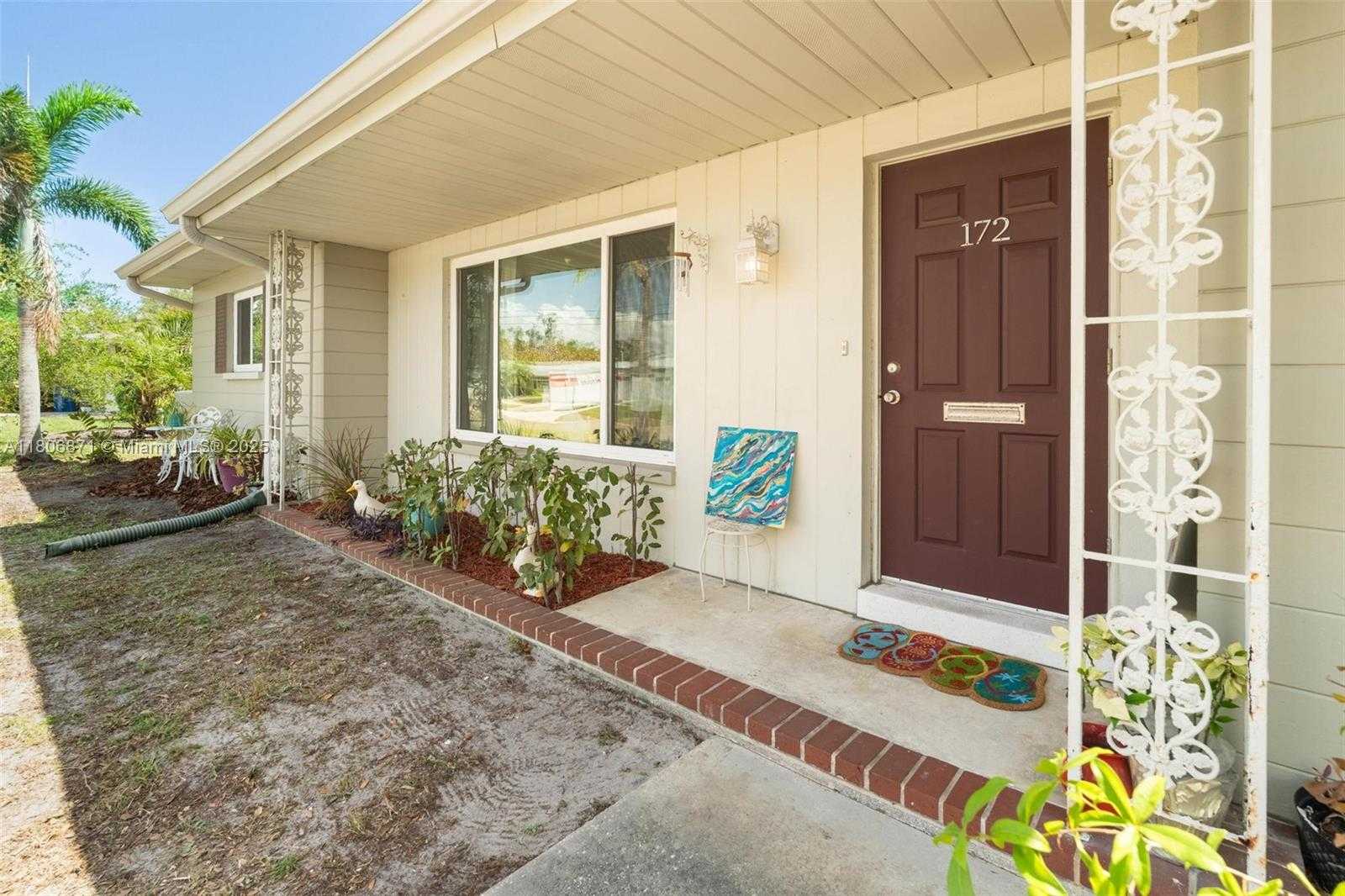 Small Image of 172 NORTH EAST 45 AVE, St Petersburg Number 2