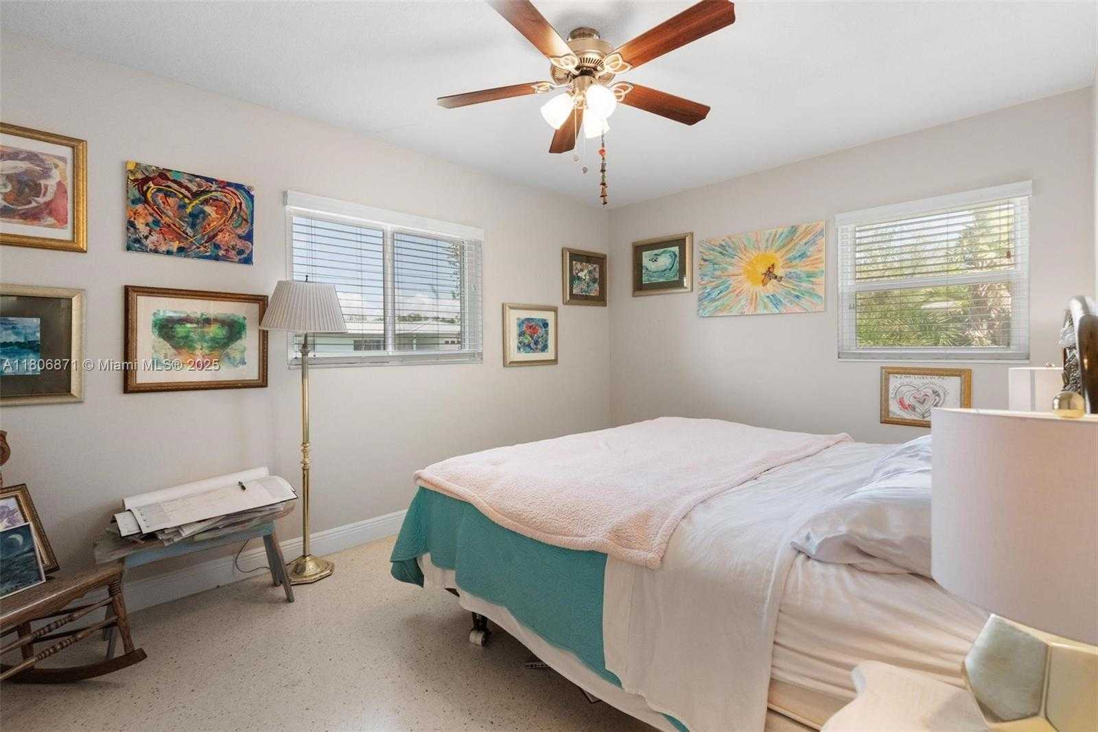 Small Image of 172 NORTH EAST 45 AVE, St Petersburg Number 8