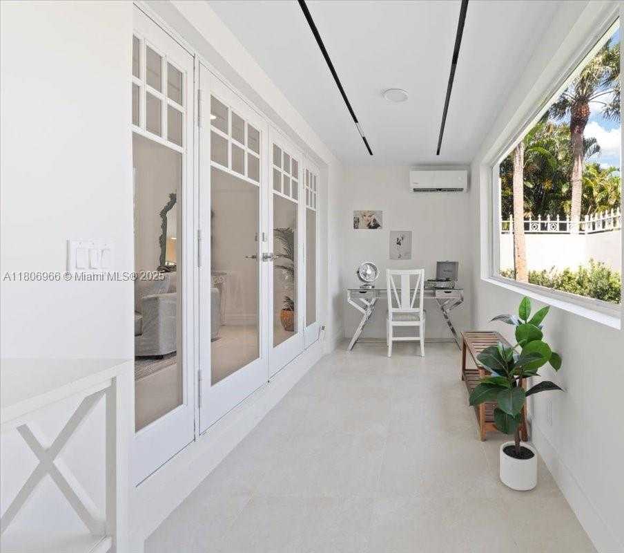 Small Image of 1635 SEABREEZE BLVD, Fort Lauderdale Number 13