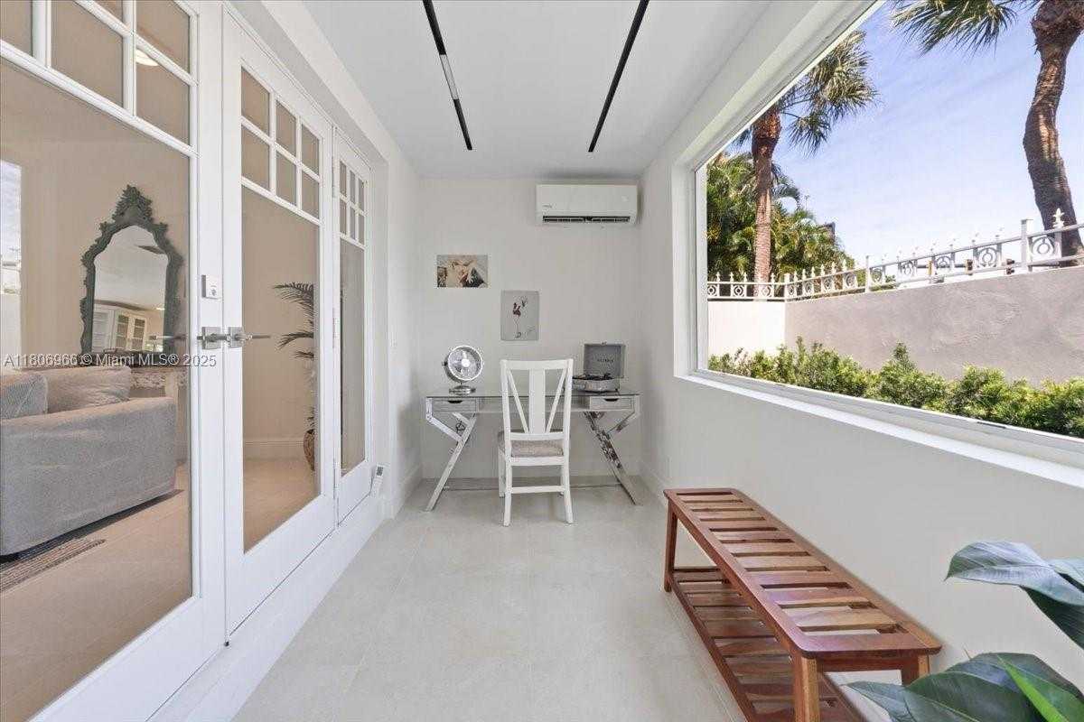 Small Image of 1635 SEABREEZE BLVD, Fort Lauderdale Number 14
