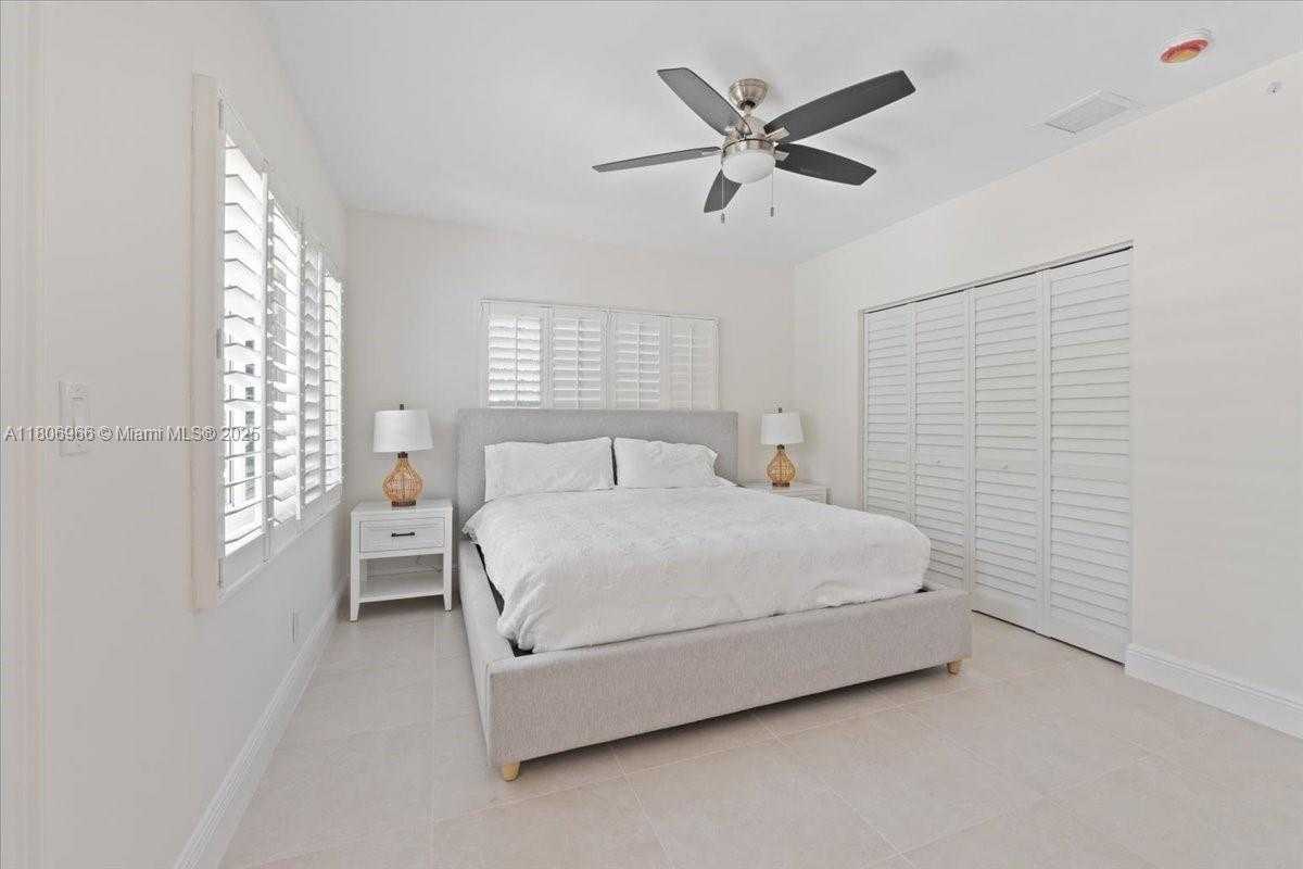Small Image of 1635 SEABREEZE BLVD, Fort Lauderdale Number 18