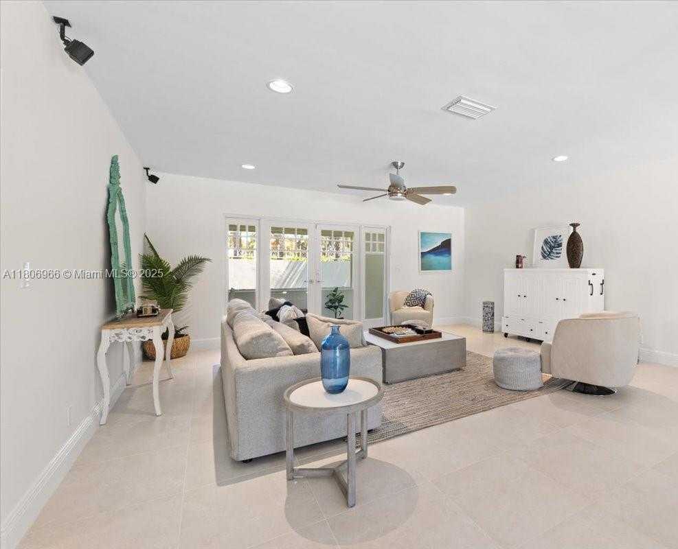 Small Image of 1635 SEABREEZE BLVD, Fort Lauderdale Number 25