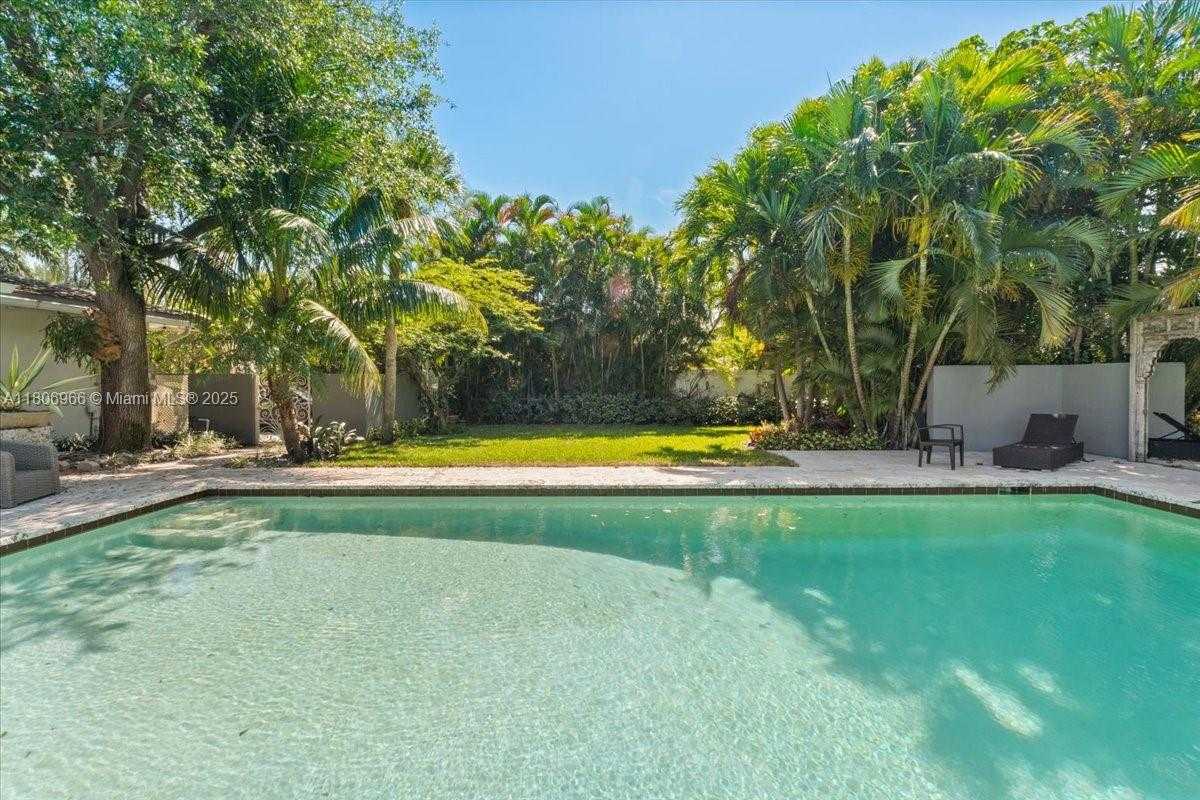 Small Image of 1635 SEABREEZE BLVD, Fort Lauderdale Number 6