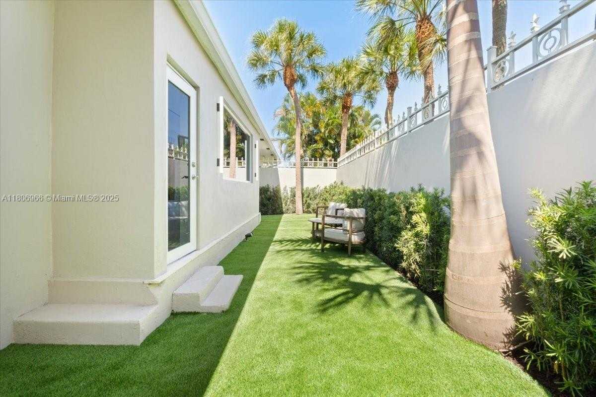 Small Image of 1635 SEABREEZE BLVD, Fort Lauderdale Number 7